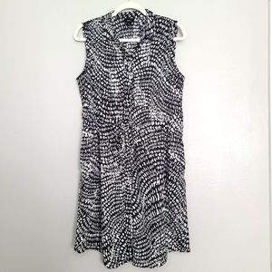 ⚠️DONATING SOON‼️ Black & White Pattern Lined Shirt Dress Tie Waist & Pockets